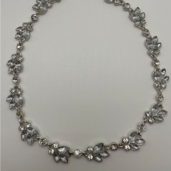 An Icy Costume Necklace - Picture 2 of 6